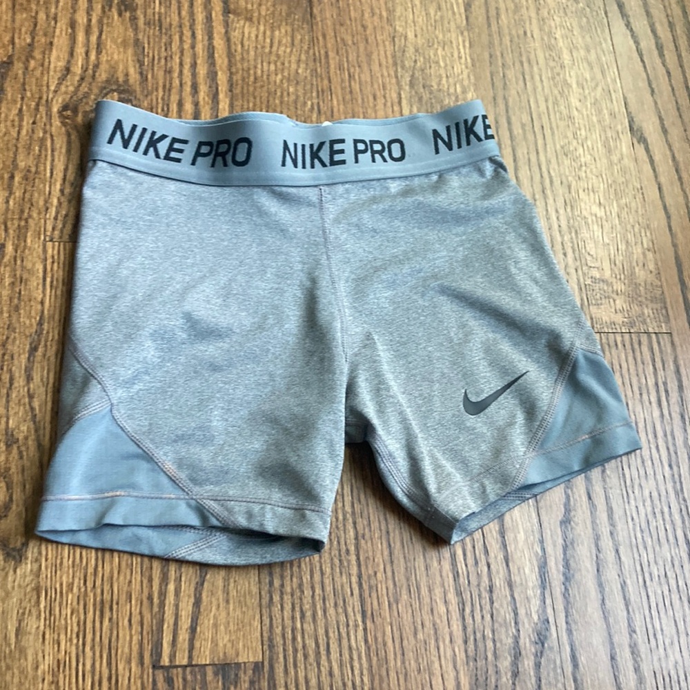 Grey nike pros